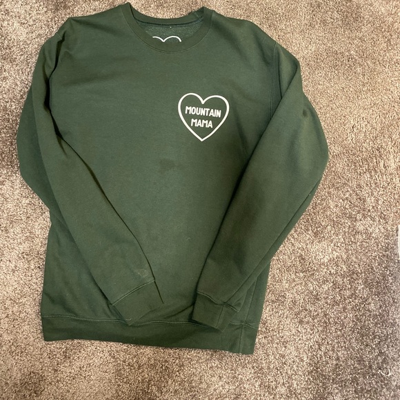 My next broken heart “Mountain Mama “crewneck. - Picture 2 of 4